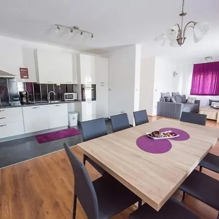 Duplex Monte Grasso With Two Private Pools * Podstrana
