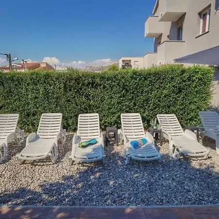 Duplex Monte Grasso With Two Private Pools