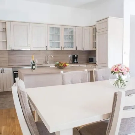 Duplex Monte Grasso With Two Private Pools