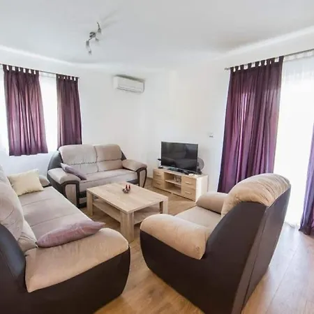 Duplex Monte Grasso With Two Private Pools *